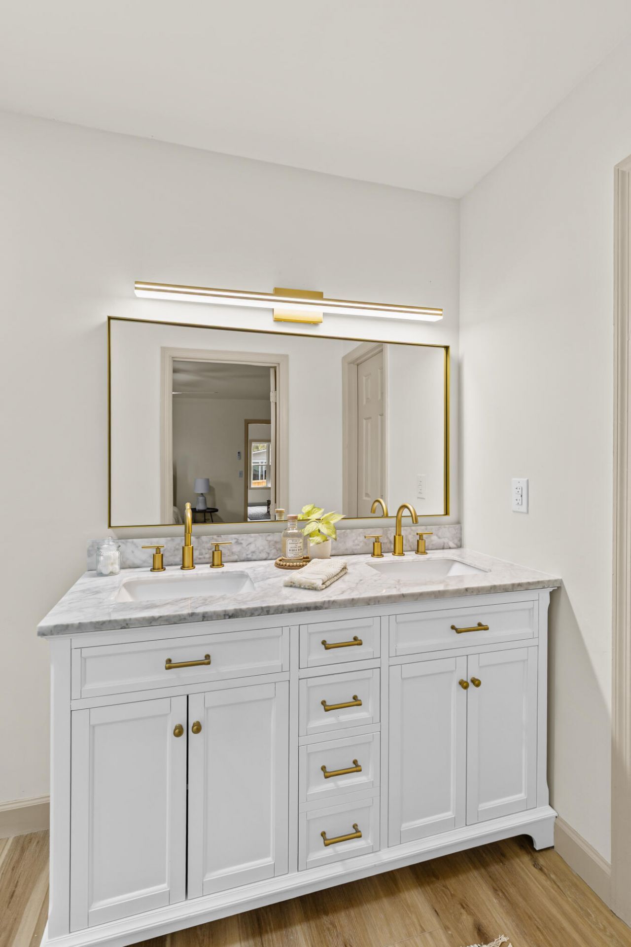 8568 Wagram Lane Photo 21