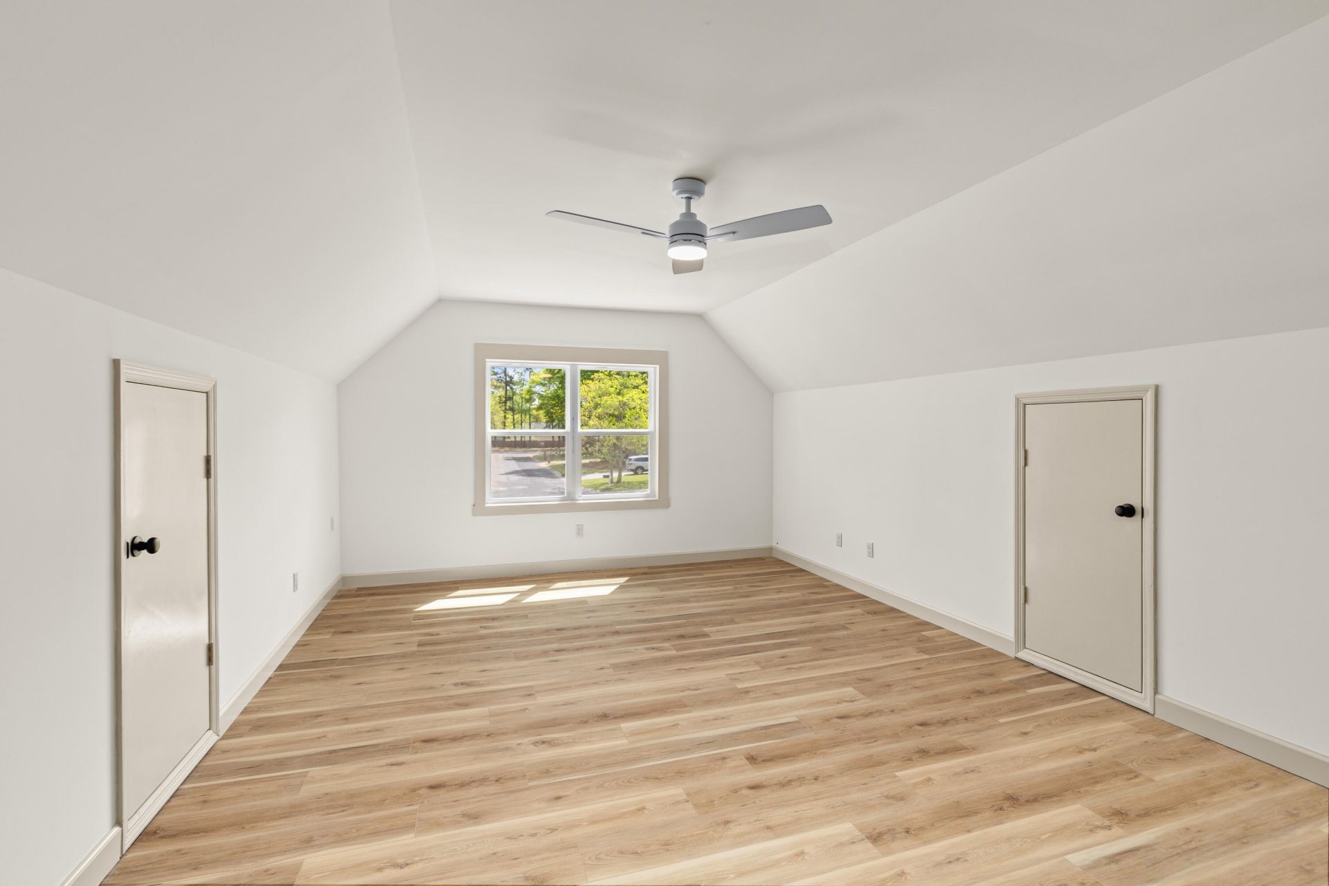 8568 Wagram Lane Photo 29