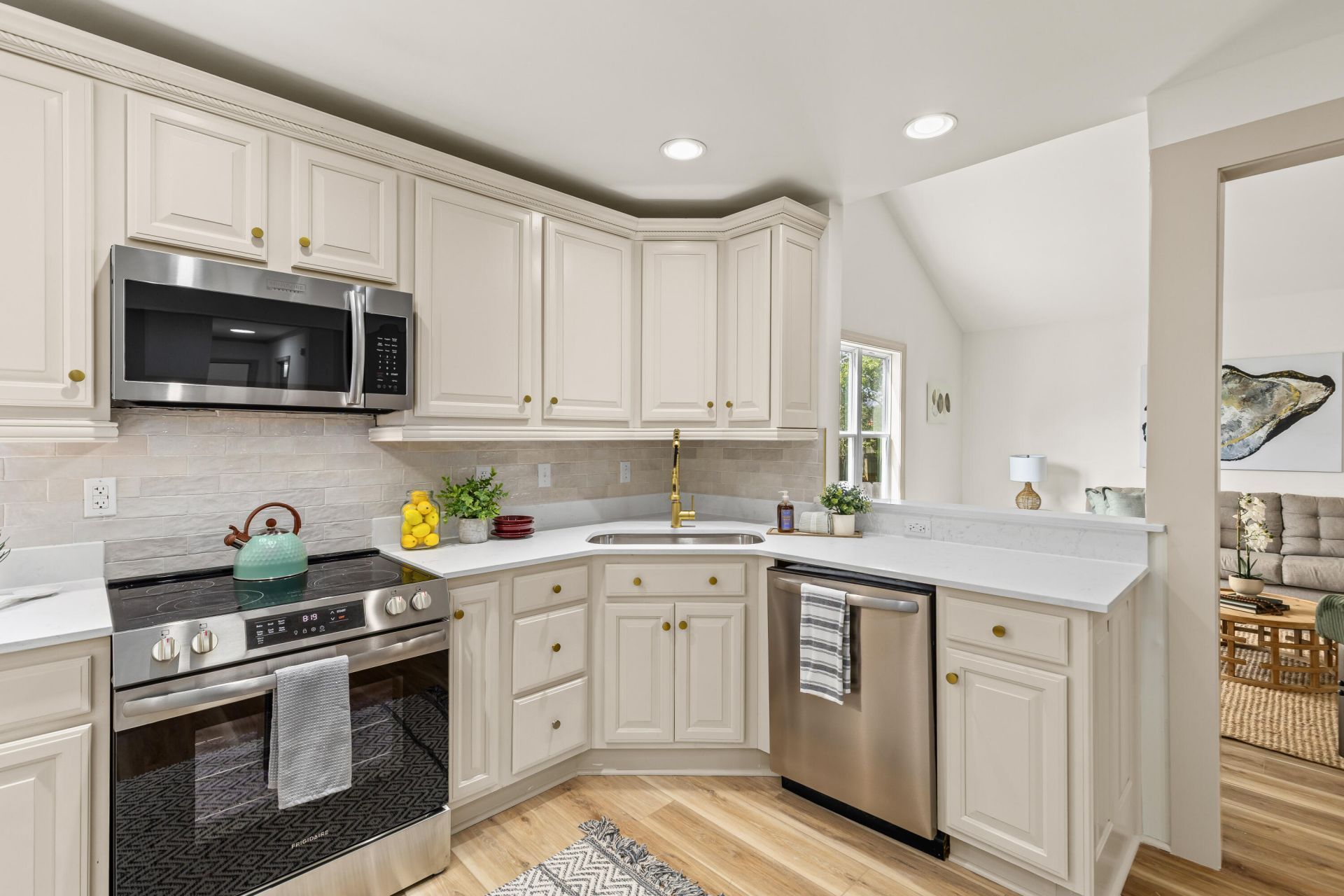 8568 Wagram Lane Photo 8