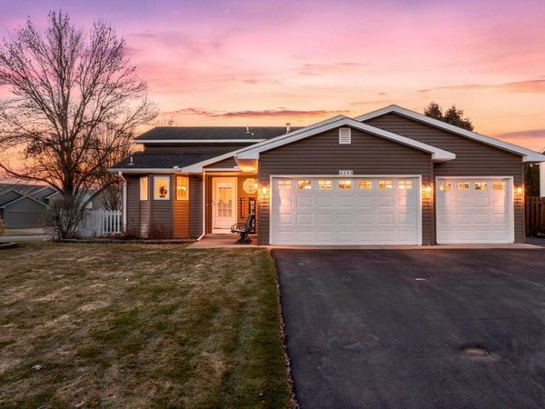 6243 145th Street N, Hugo, MN 55038