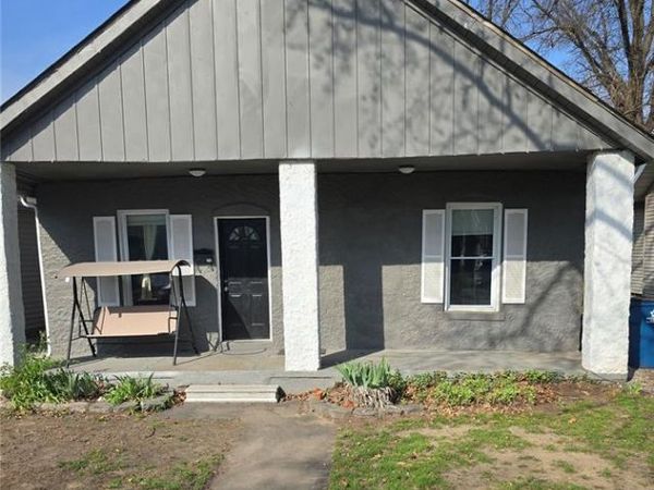 712 Condit Street, Wood River, IL 62095