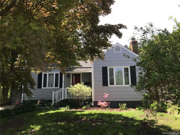 39 7th Street , Locust Valley, NY 11560