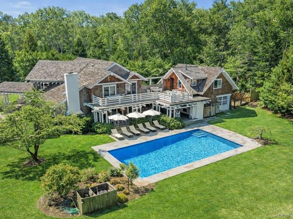 30 E Hollow Road , East Hampton, NY 11937