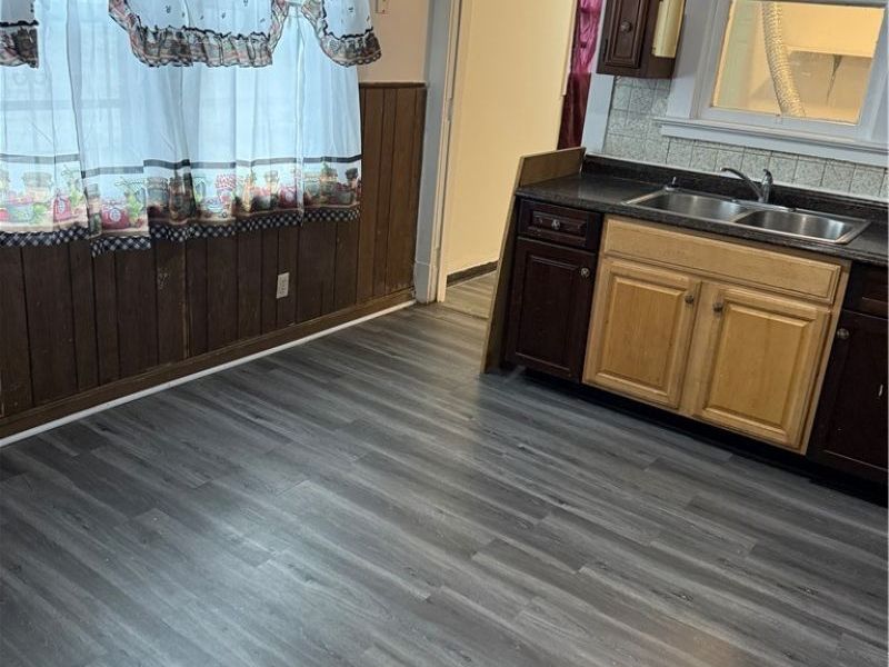 526 E 118th Street, Cleveland, OH 44108 Photo 16