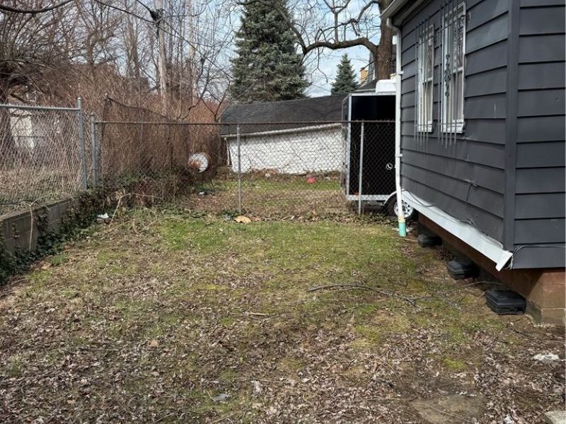 526 E 118th Street, Cleveland, OH 44108 Photo 4