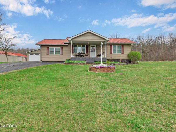 925 Unity Church Rd, Jamestown, TN 38556