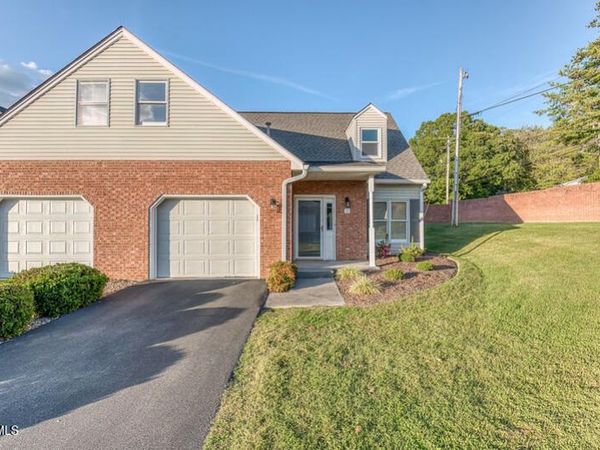 1725 West Lakeview Drive, Unit 1, Johnson City, TN 37601