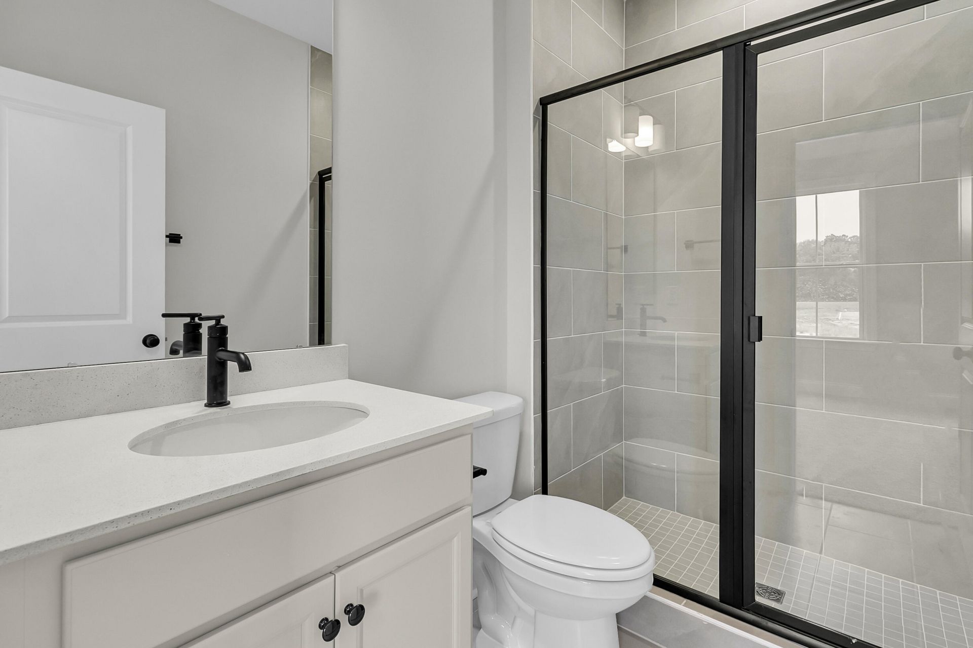 747 Maynard Lane Photo 11