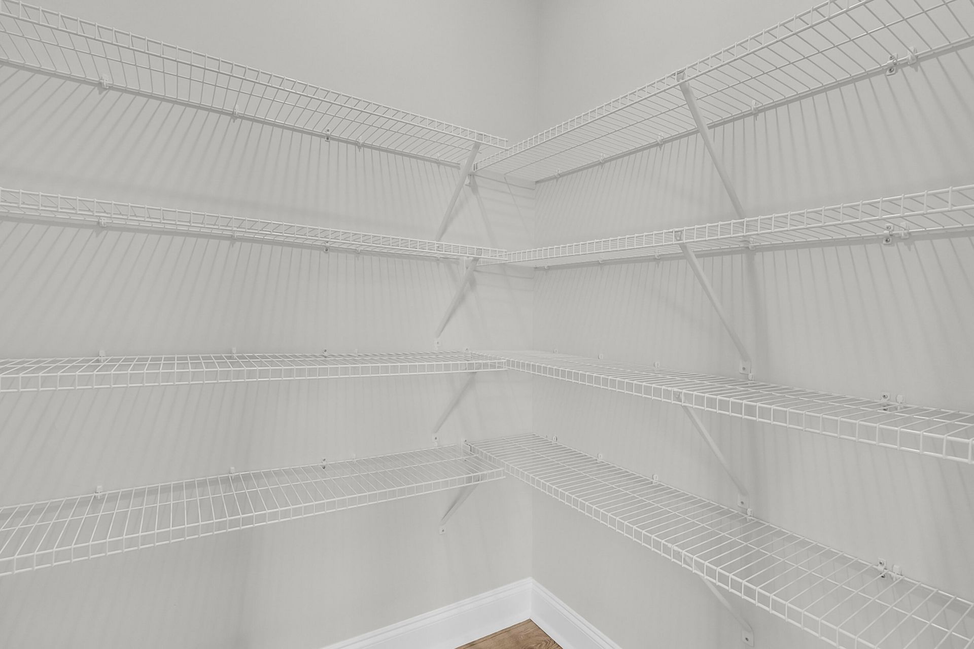 747 Maynard Lane Photo 16