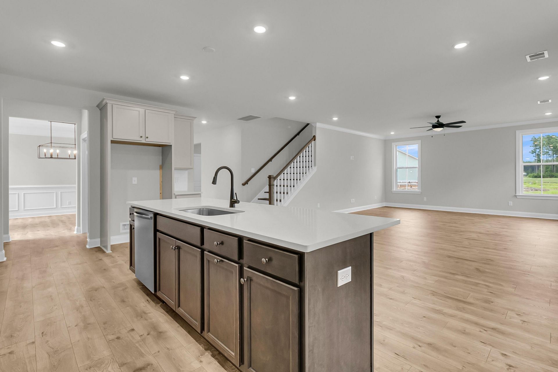 747 Maynard Lane Photo 24