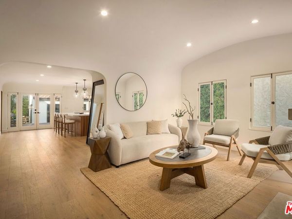 8817 Ashcroft Avenue, West Hollywood, CA 90048