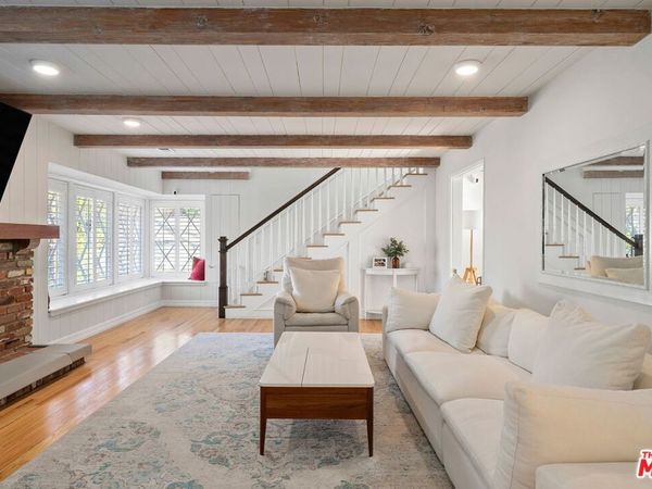 3734 Loadstone Drive, Sherman Oaks, CA 91403