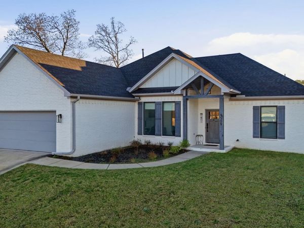 9509 Meadow Oak Drive, Sherwood, AR 72120