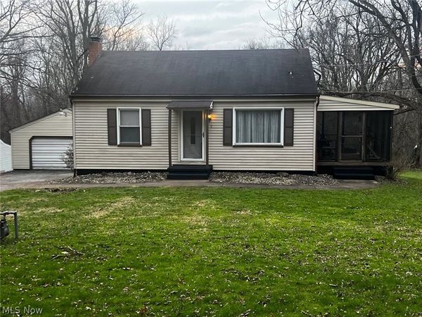 1965 Hubbard Thomas Road , Hubbard, OH 44425