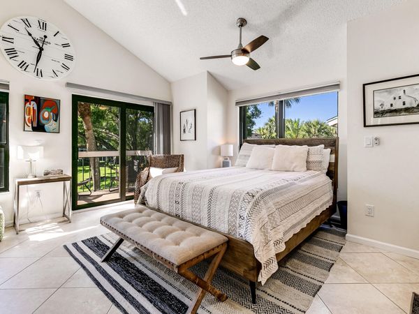 11863 Wimbledon Circle, Unit 527, Wellington, FL 33414