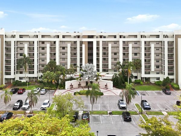 7050 NW 44th Street, Unit 705, Lauderhill, FL 33319