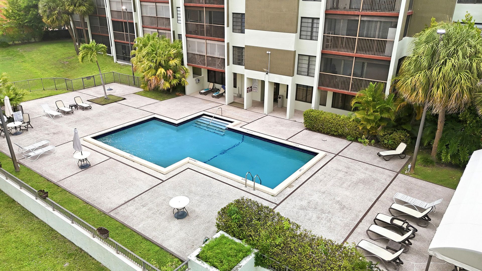 7050 NW 44th Street, Unit 705, Lauderhill, FL 33319 Photo