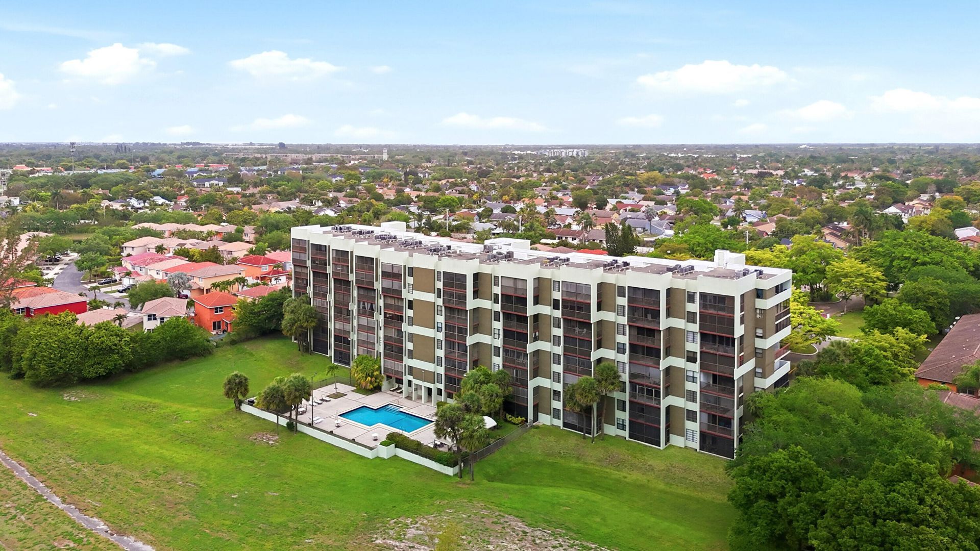 7050 NW 44th Street, Unit 705, Lauderhill, FL 33319 Photo