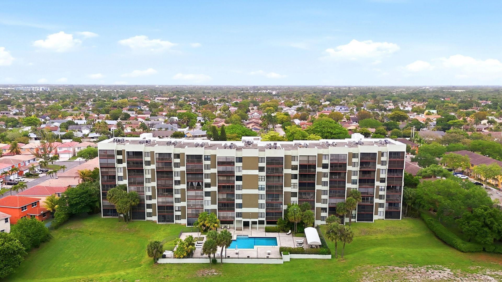 7050 NW 44th Street, Unit 705, Lauderhill, FL 33319 Photo