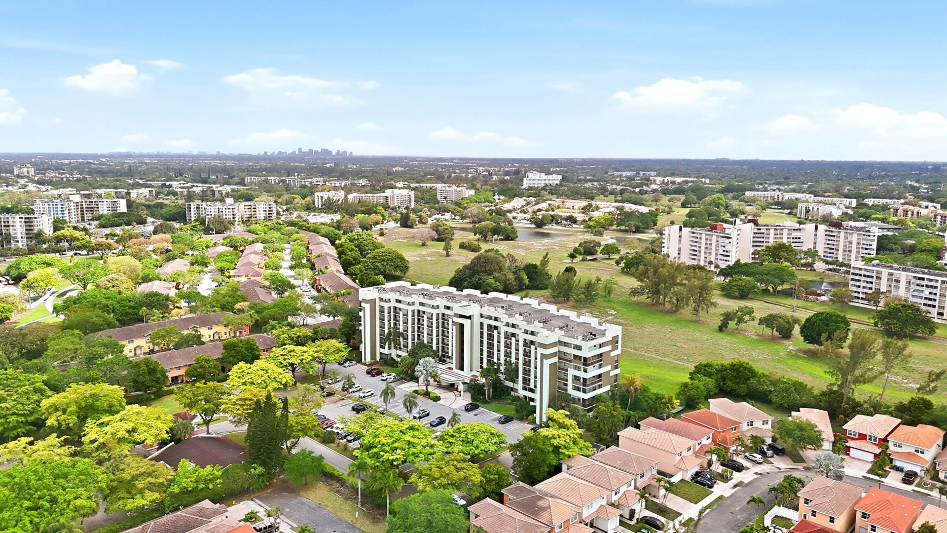 7050 NW 44th Street, Unit 705, Lauderhill, FL 33319 Photo