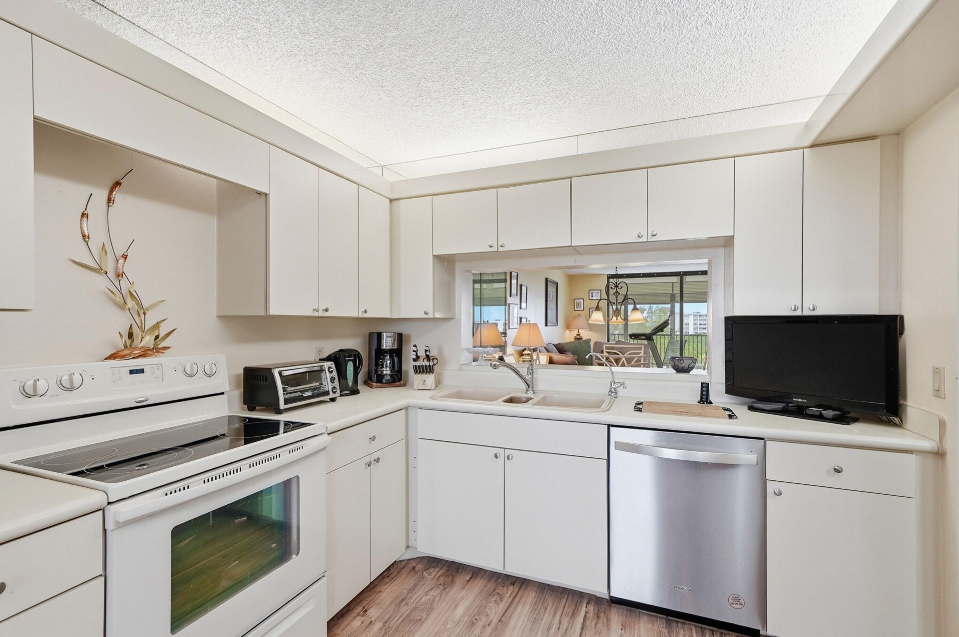 7050 NW 44th Street, Unit 705, Lauderhill, FL 33319 Photo