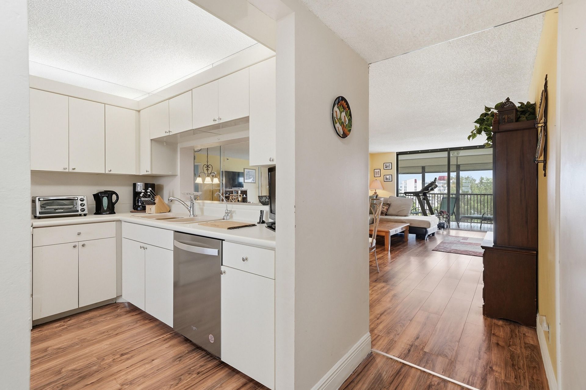 7050 NW 44th Street, Unit 705, Lauderhill, FL 33319 Photo