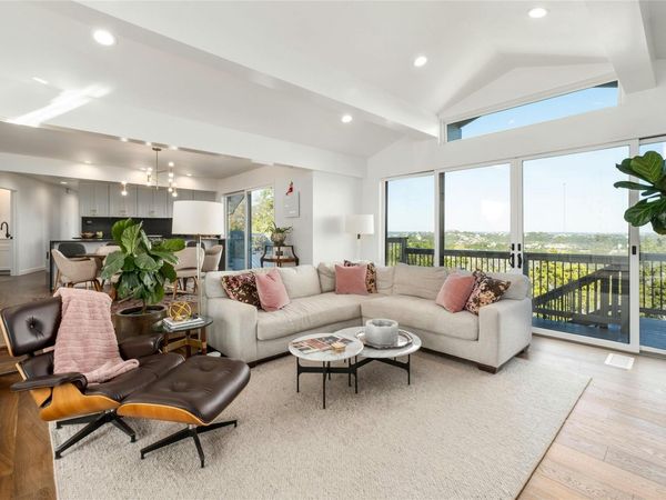 1000 Redbud TRL, West Lake Hills, TX 78746