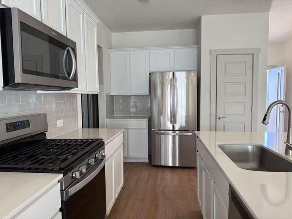 605 W South ST, Unit 31, Leander, TX 78641