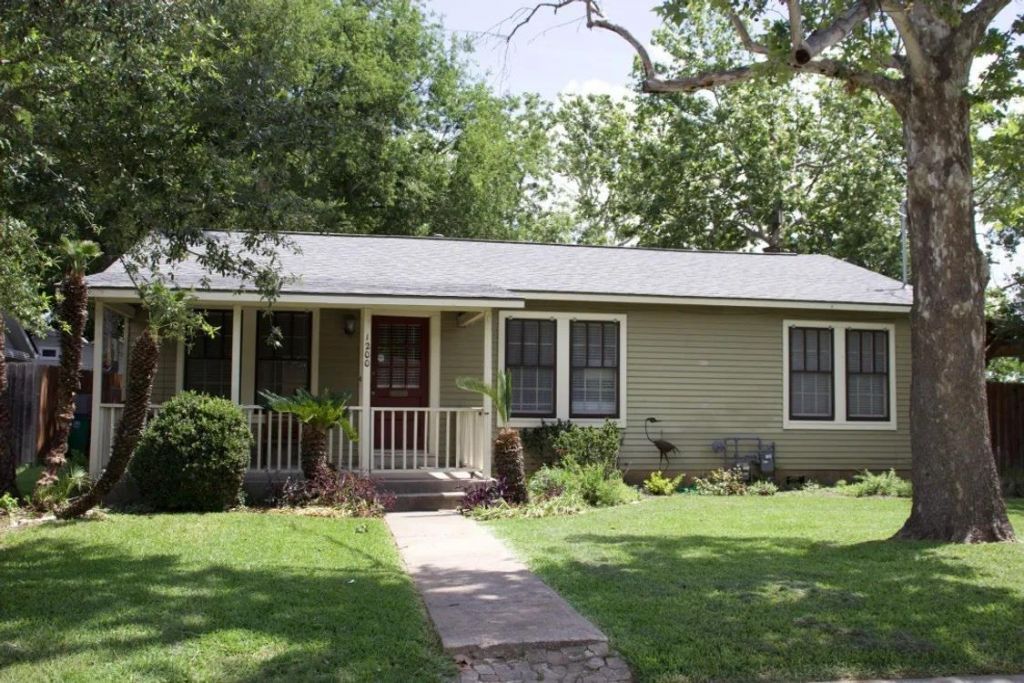 1200 Alegria Rd, Unit 1, Austin, TX 78757 Main Photo