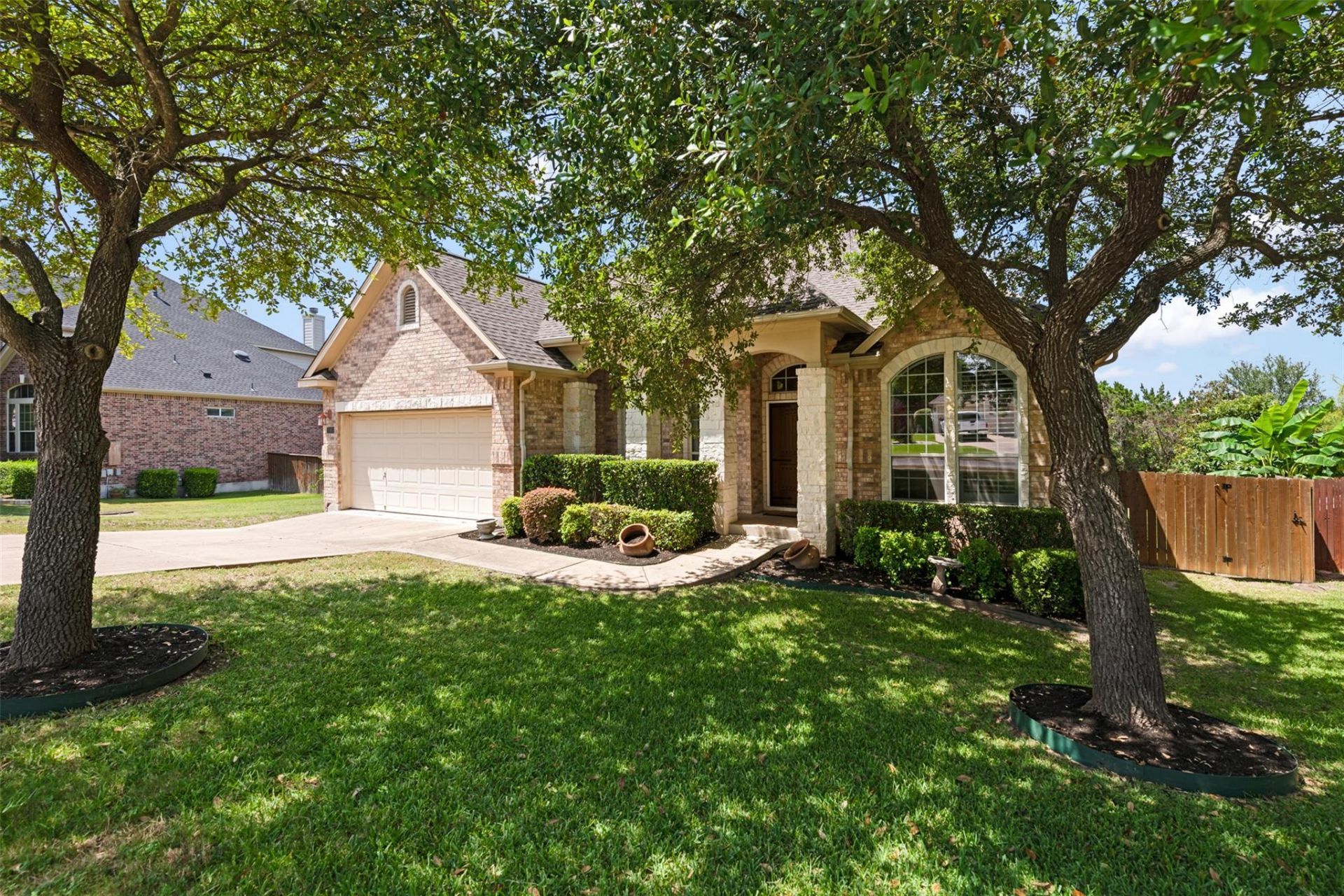 2512 Rio Mesa Dr, Austin, TX 78732 Main Photo