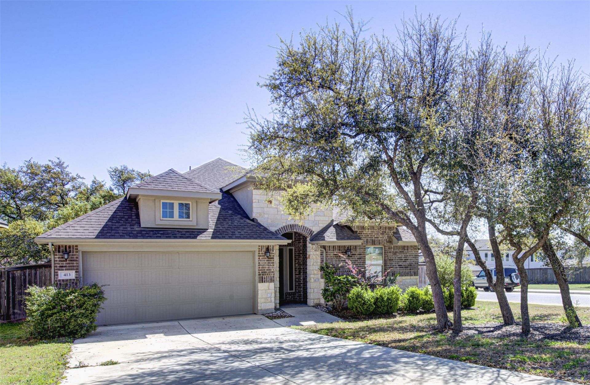 413 Pinnacle View Dr, Georgetown, TX 78628 Main Photo