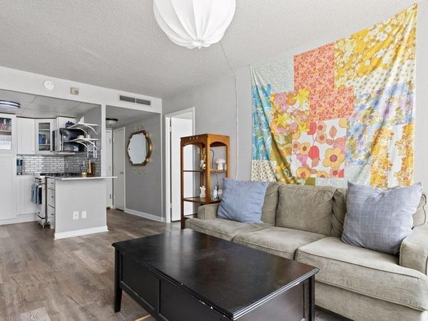 1800 Lavaca ST, Unit 207, Austin, TX 78701