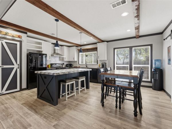 313 S Ave F Ave, Johnson City, TX 78636