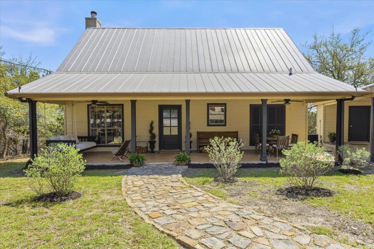 10605 Lake Beach Dr, Dripping Springs, TX 78620 Main Photo