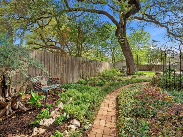 410 Cibilo ST, Lockhart, TX 78644