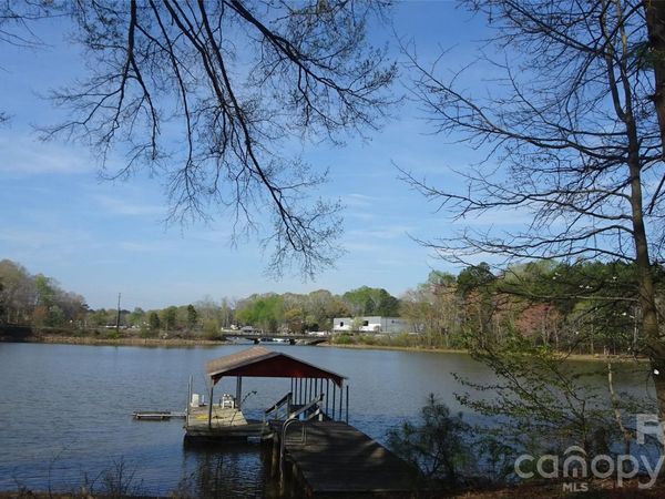 169 Hamptons Cove Road, Troutman, NC 28166