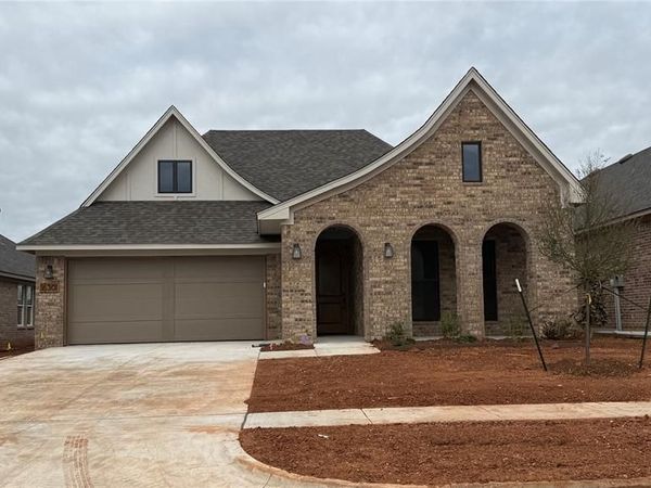 16301 Blackberry Farm Road, Oklahoma City, OK 73013