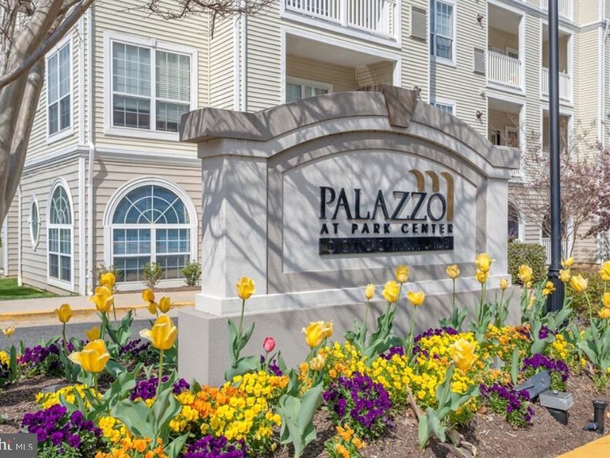 4561 Strutfield Lane, Unit 3302, Alexandria, VA 22311 Main Photo