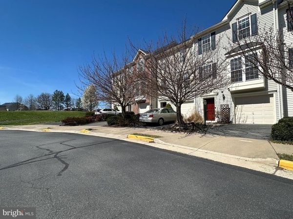 25274 GOTHIC SQUARE, CHANTILLY, VA 20152