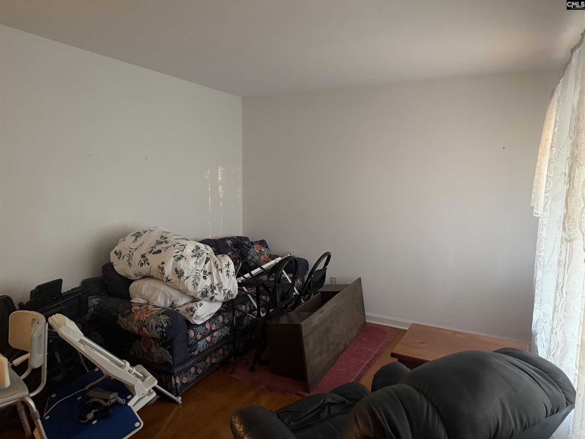 1130 Reynolds Drive  Photo 14