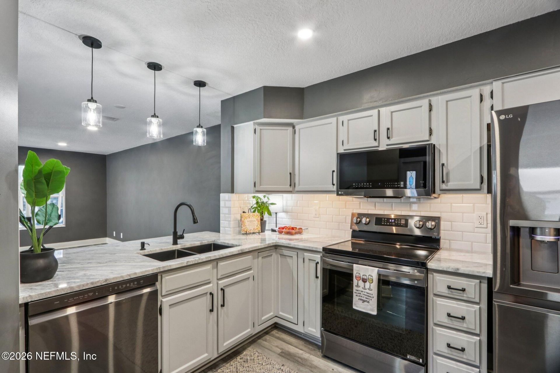 363 Sherry Drive, Atlantic Beach, FL 32233 Photo