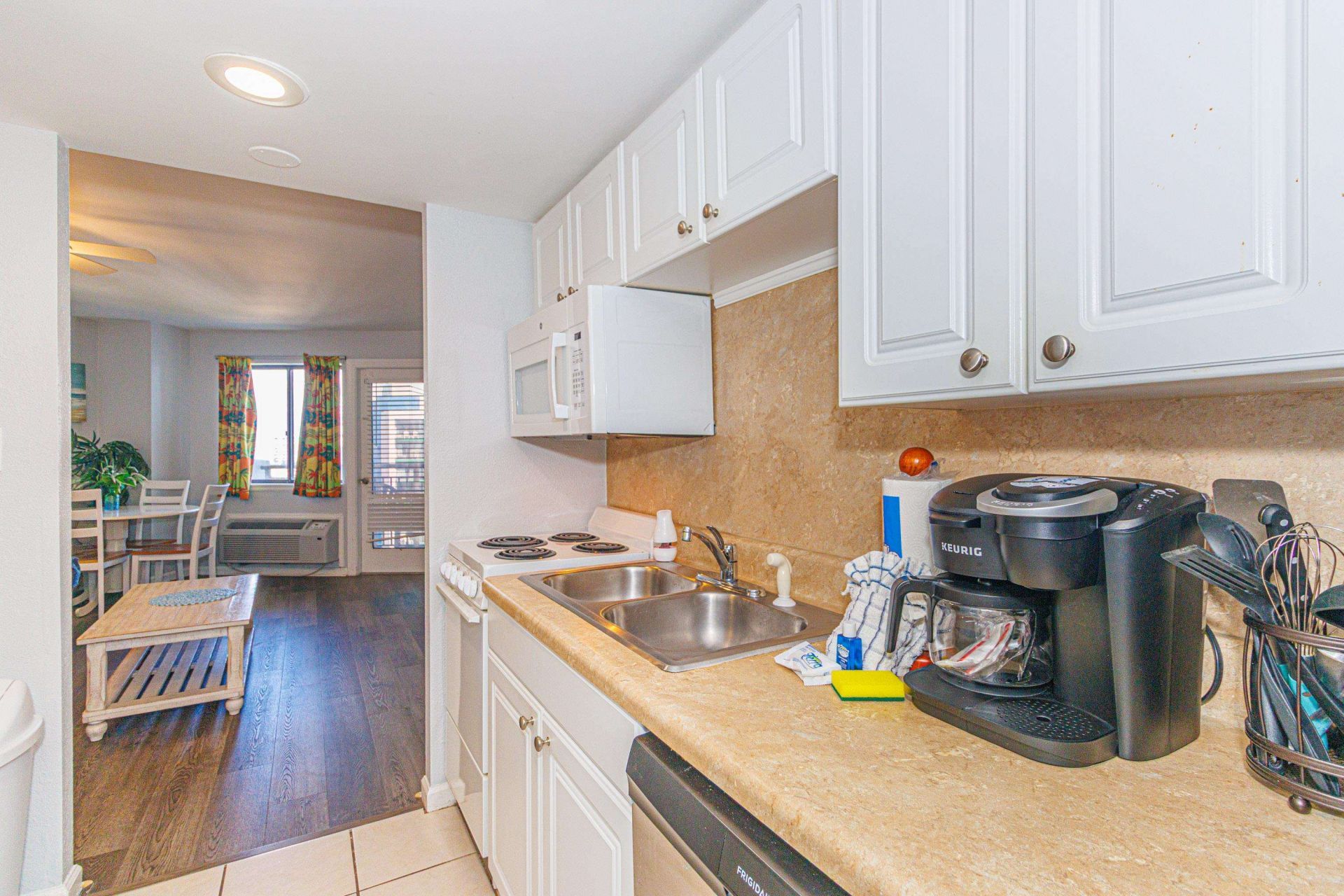 2001 S Ocean Blvd.  Photo 13