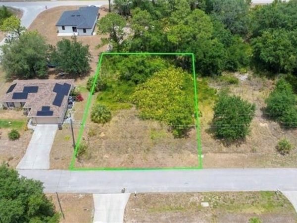 2716 52nd ST W, LEHIGH ACRES, FL 33971