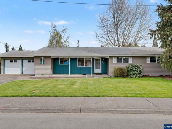 555 Sacre Ln N, Monmouth, OR 97361