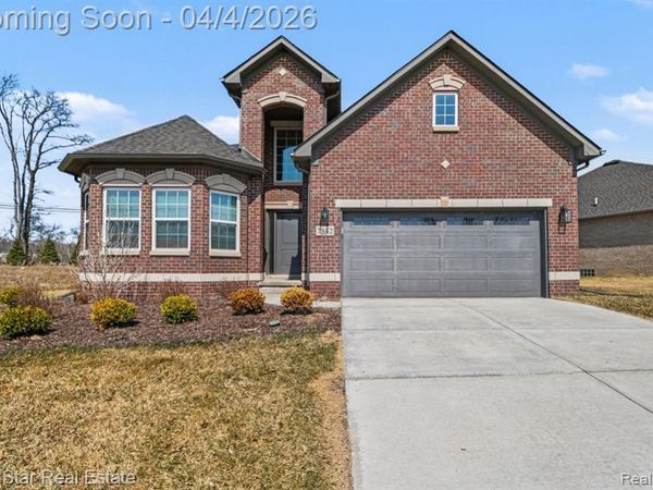 7842 Trailside Court, West Bloomfield Twp, MI 48323