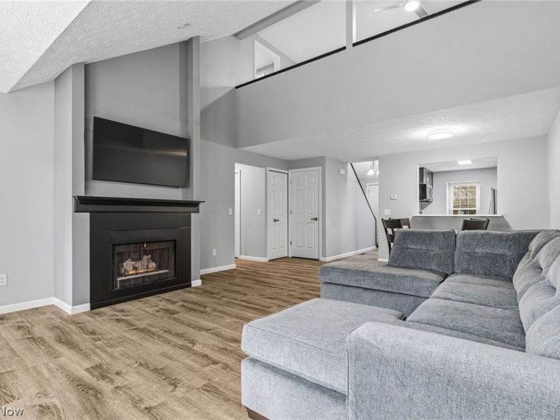 114 Ledbury Circle NE, Canton, OH 44721 Photo 12