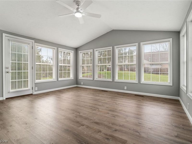 114 Ledbury Circle NE, Canton, OH 44721 Photo 14