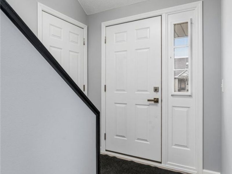 114 Ledbury Circle NE, Canton, OH 44721 Photo 4