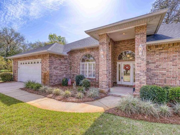 9740 Limpkin Ln, Pensacola, FL 32507