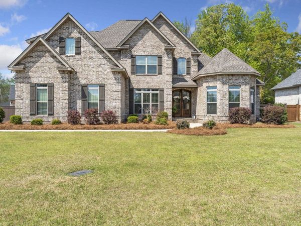 303 Pine Trace Lane, Kathleen, GA 31047